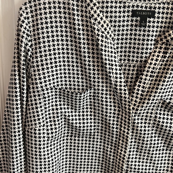 Top - Picture 2 of 3